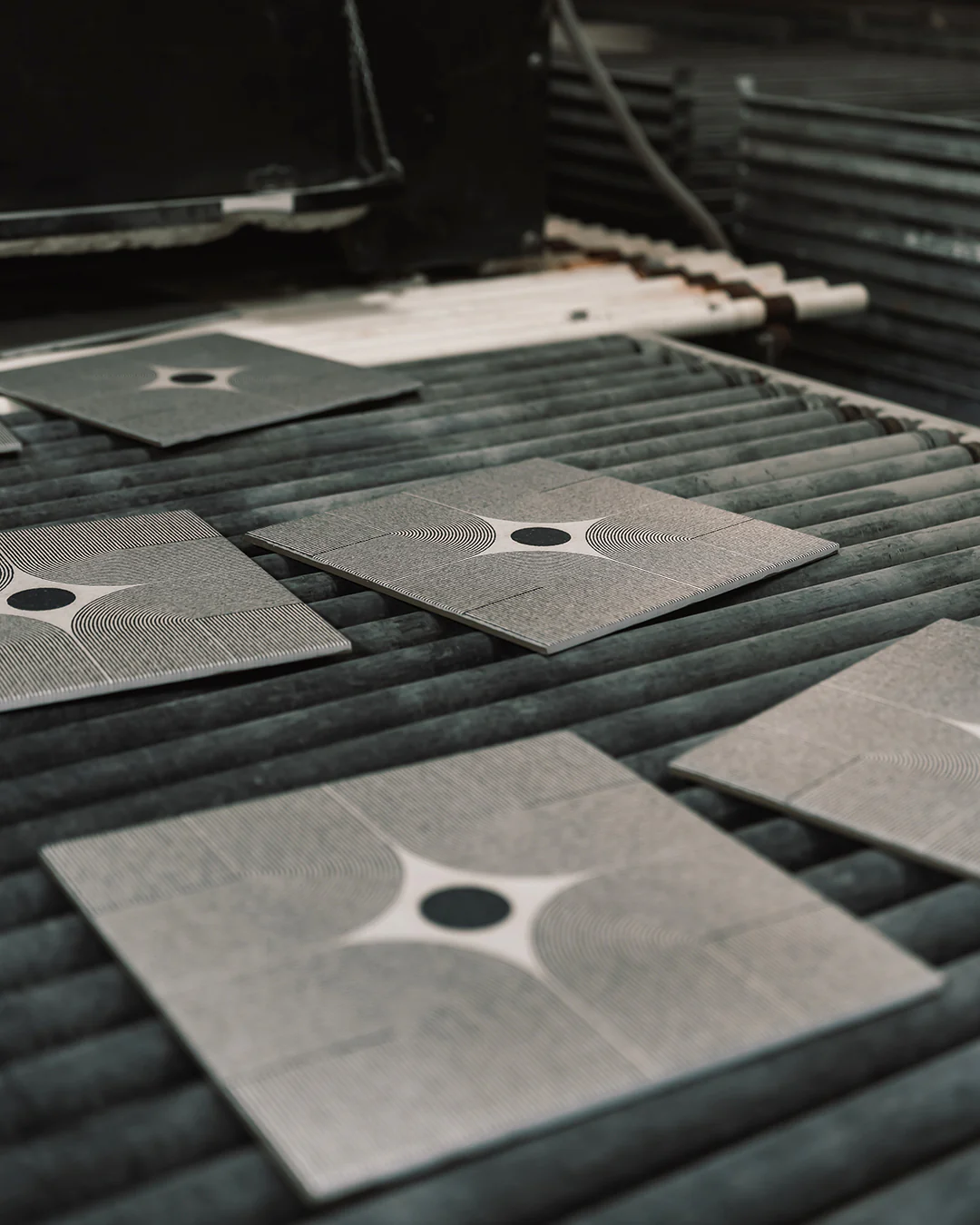 Centered Lines - Image 4